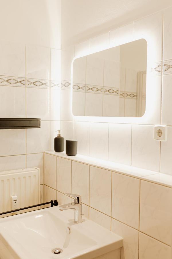 Design Apartment Stadtfeld-Ost Mit Netflix & 2 Schlafzimmern ماغديبورغ المظهر الخارجي الصورة